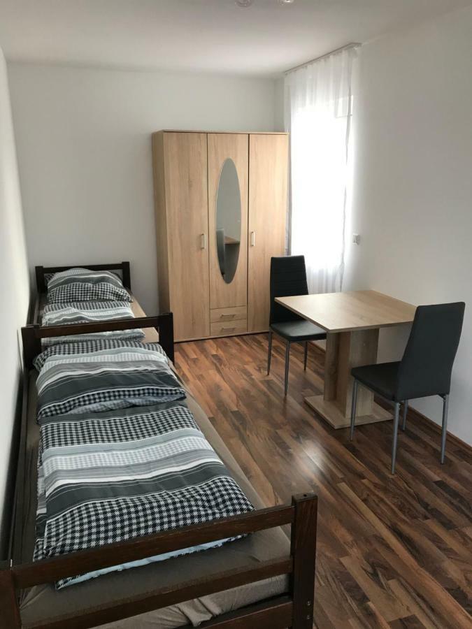 Monteurzimmer Sankt Augustin Buitenkant foto